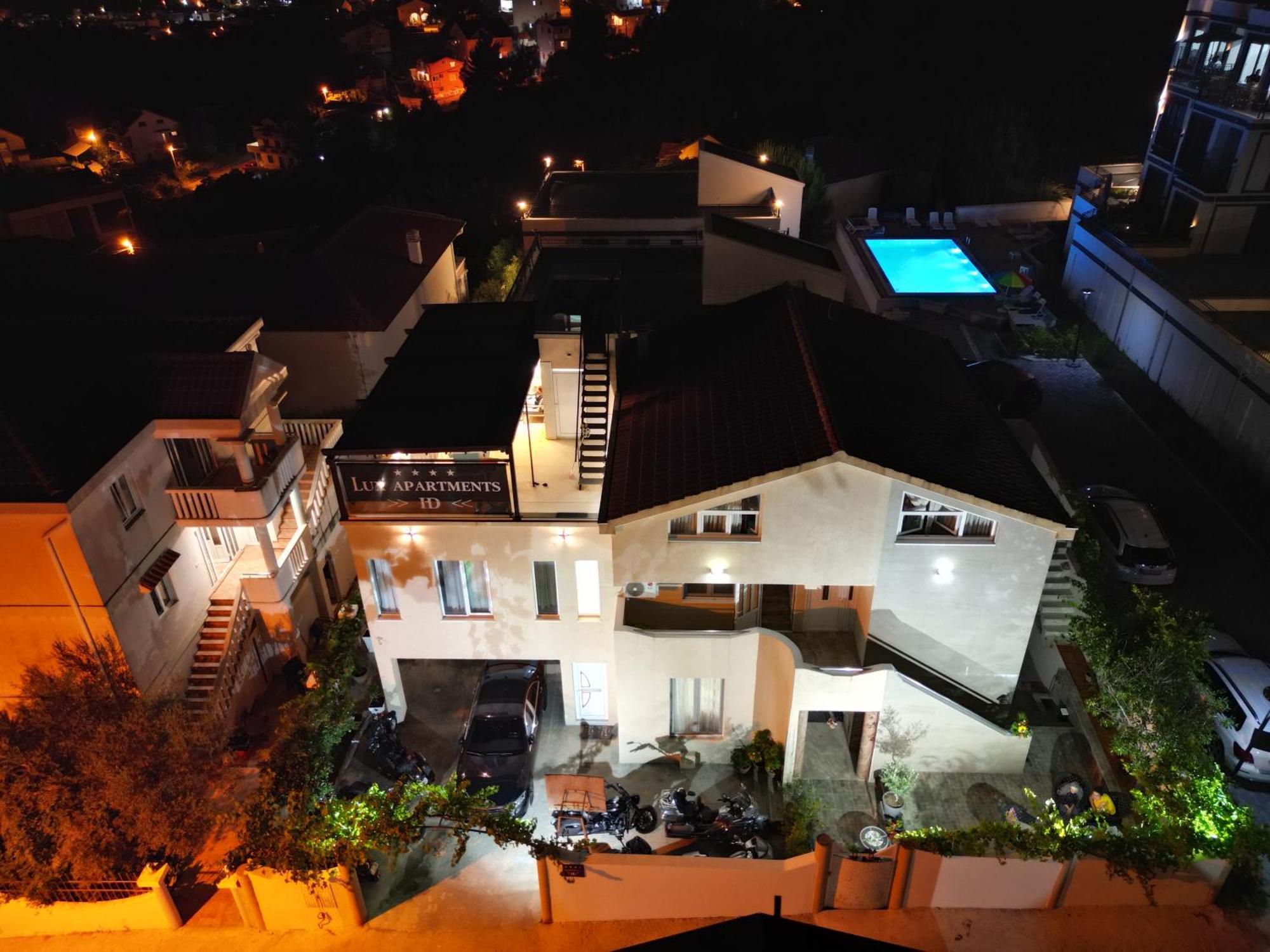 Id Apartments Tivat Luaran gambar